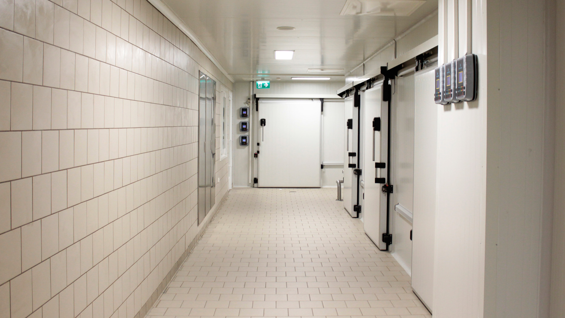 Puertas de almacenamiento en frío | Cantek Group